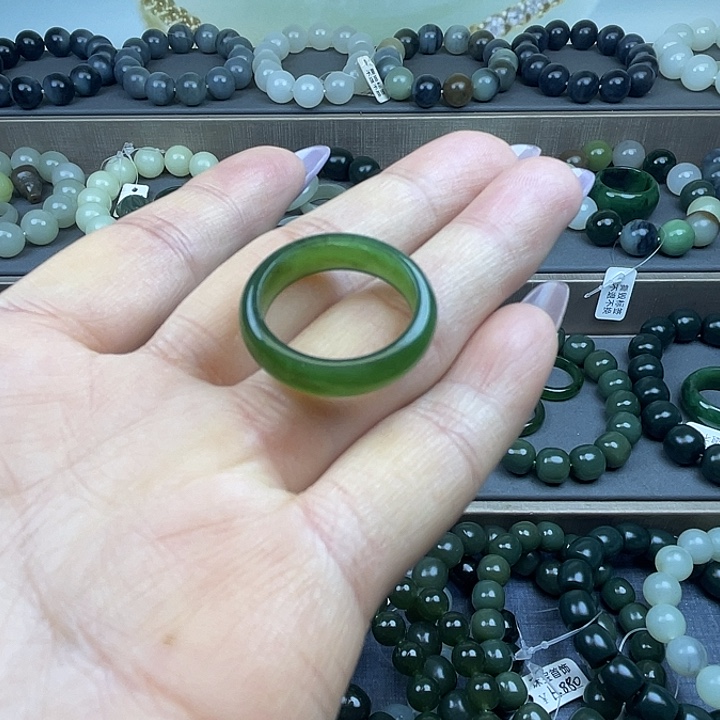 匠***心和田玉未镶嵌手链