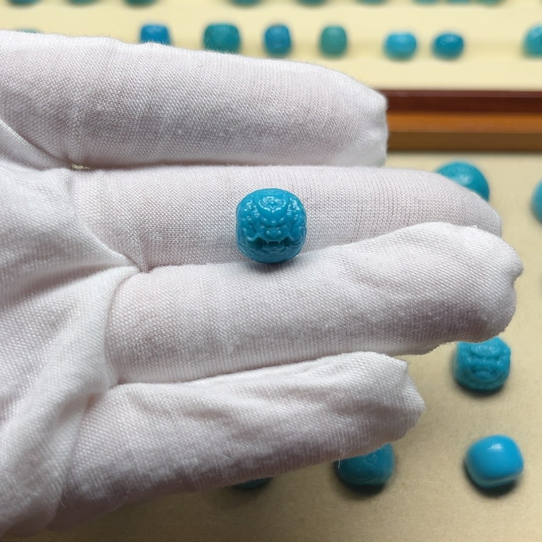 绿松石未镶嵌天然原矿绿松石无镶嵌龙珠10.6