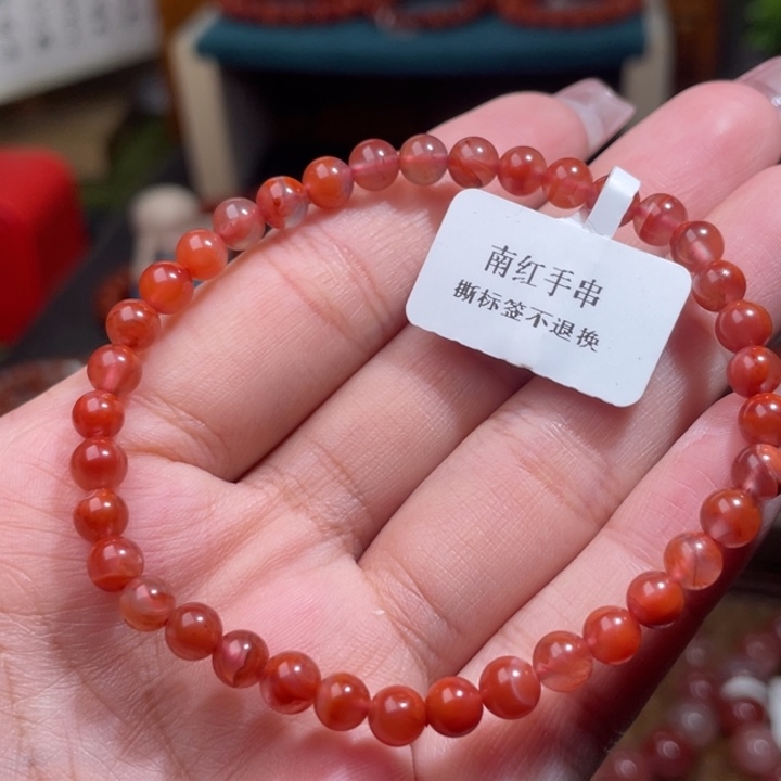 南红玛瑙手串未镶嵌