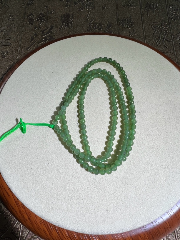 和田玉碧玉108串，无黑点，冰底无结构