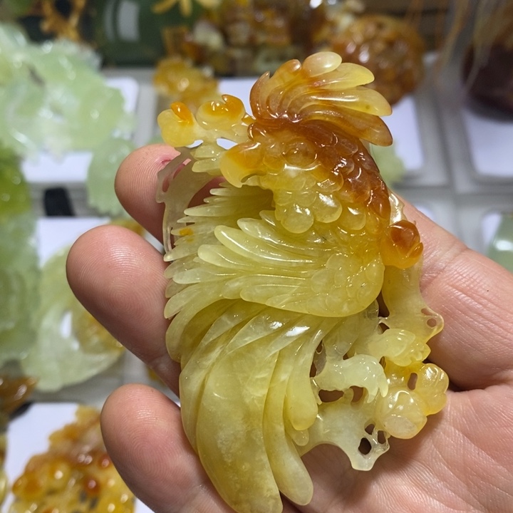 吉***喵蛇纹石玉未镶嵌颈饰