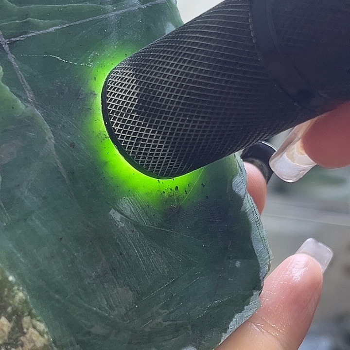 『***』和田玉（碧玉）未镶嵌颈饰