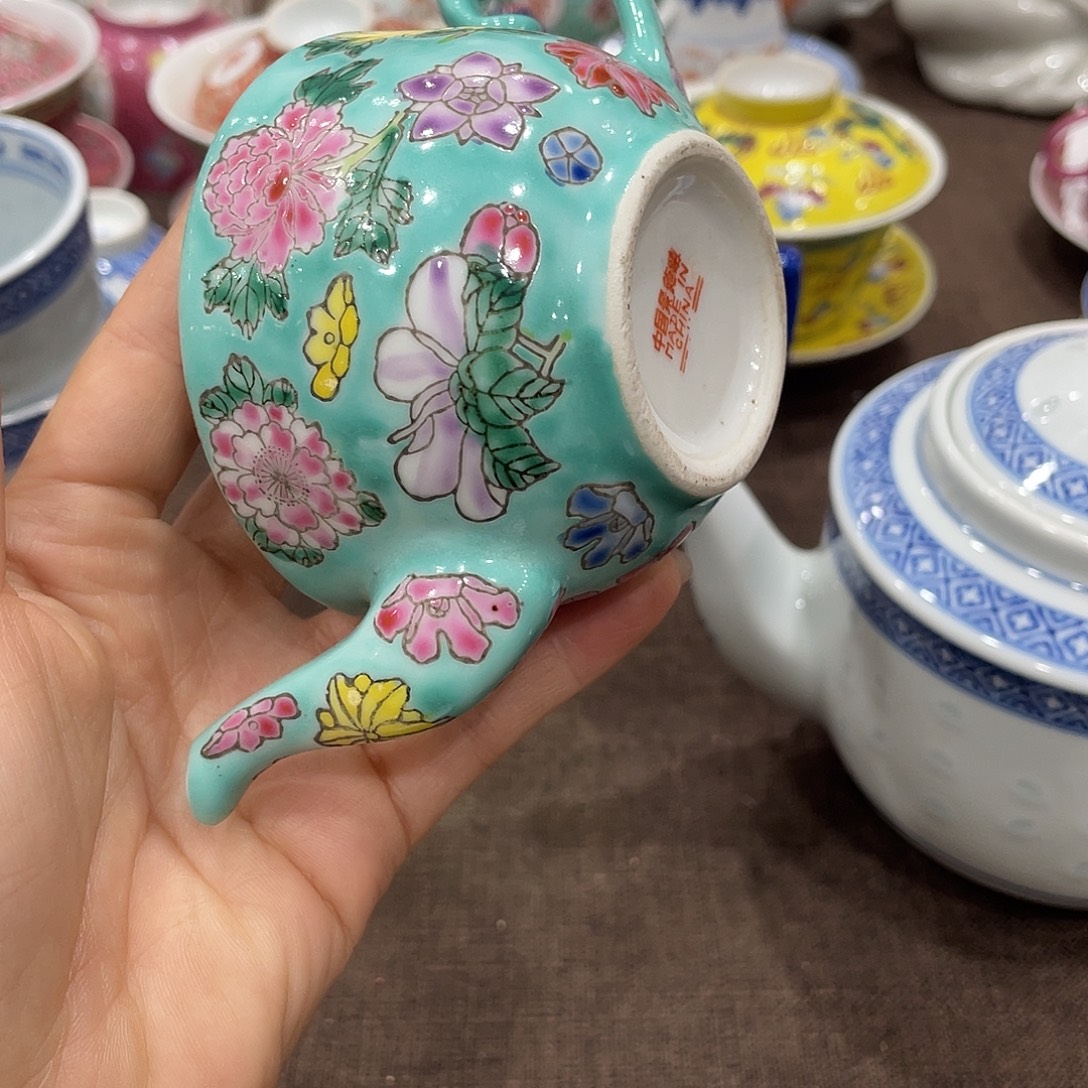 瓷片景德镇粉彩手绘小茶壶