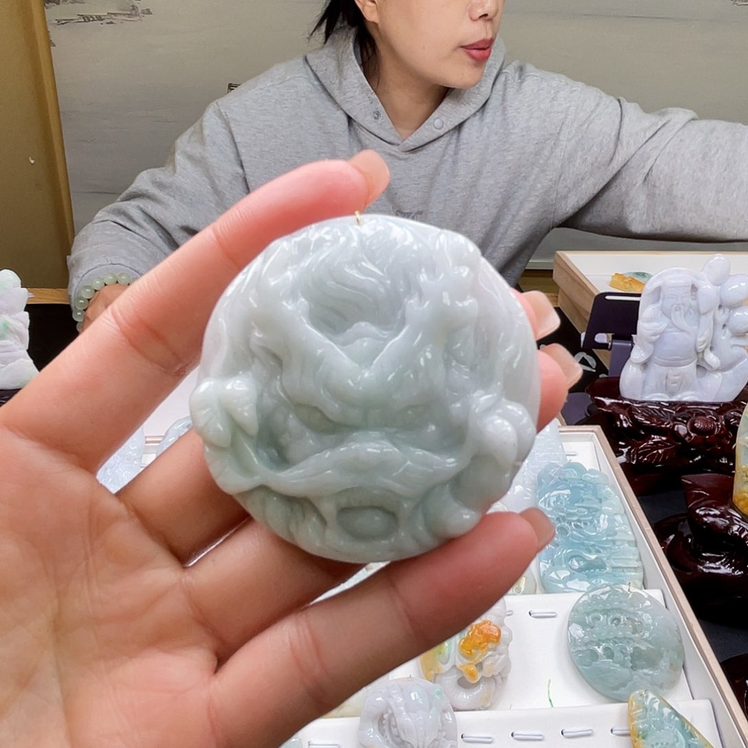 翡翠吊坠(不含链)未镶嵌