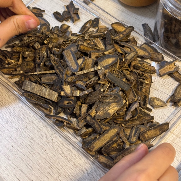 绿奇楠眼口片片料高油边角料室内家用持久留香熏香香料100克