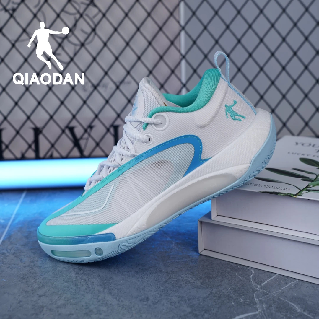 乔丹风刃4PRO低帮实战篮球鞋2025春季新款男鞋抓地防滑耐磨运动鞋