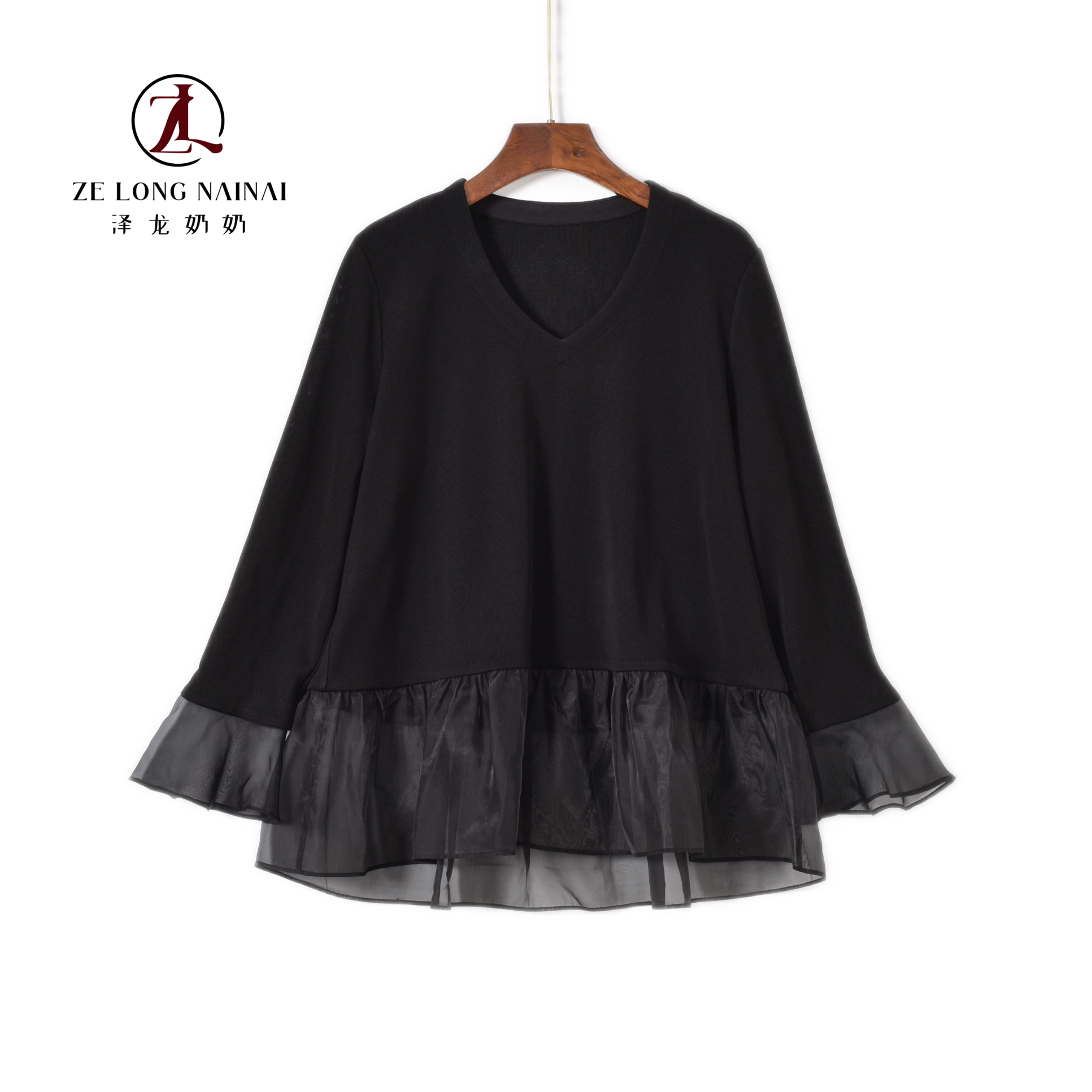 928黑色醋酸纤维拼接欧根纱花朵下摆袖子上衣