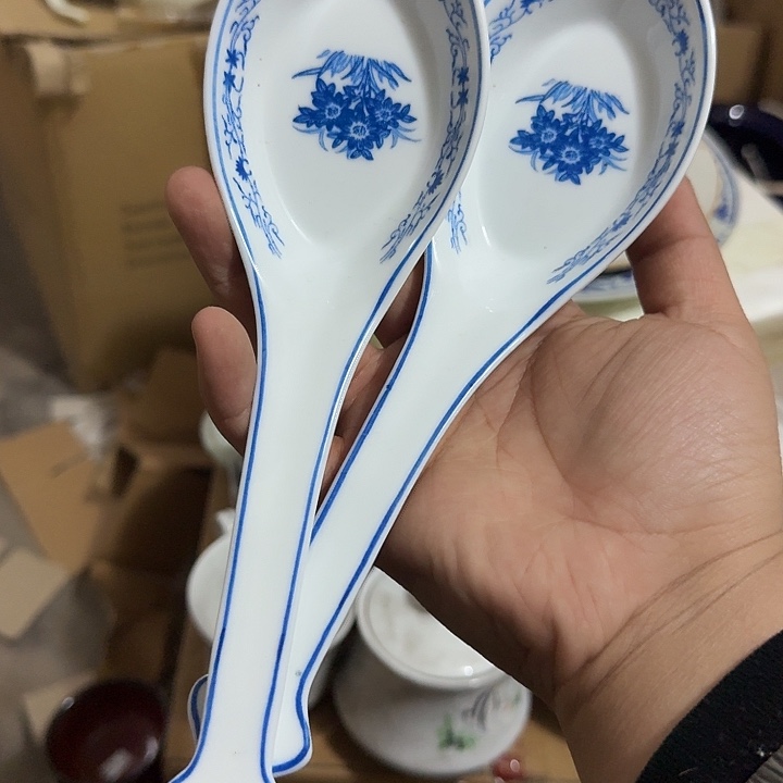 茶盏陶瓷盘子啥都有