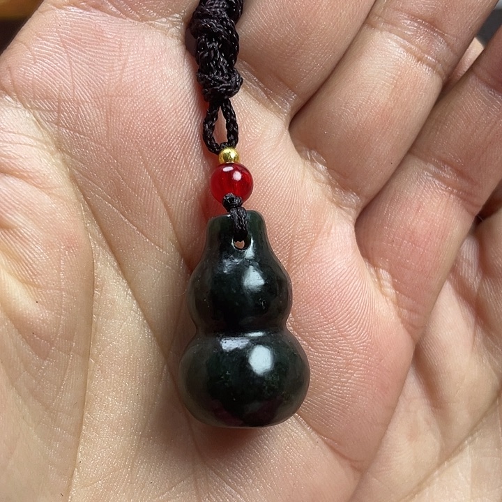 和田玉颈饰未镶嵌诚*