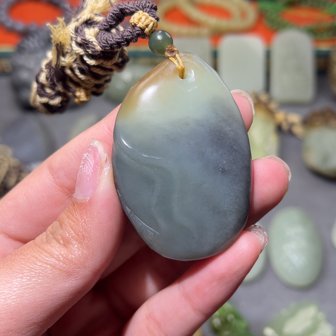 和田玉挂件未镶嵌