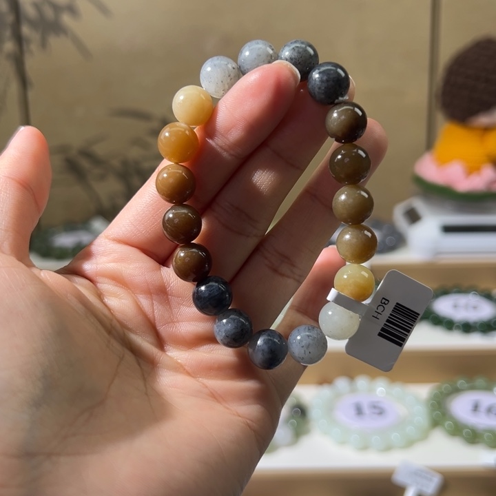 和田玉未镶嵌手串