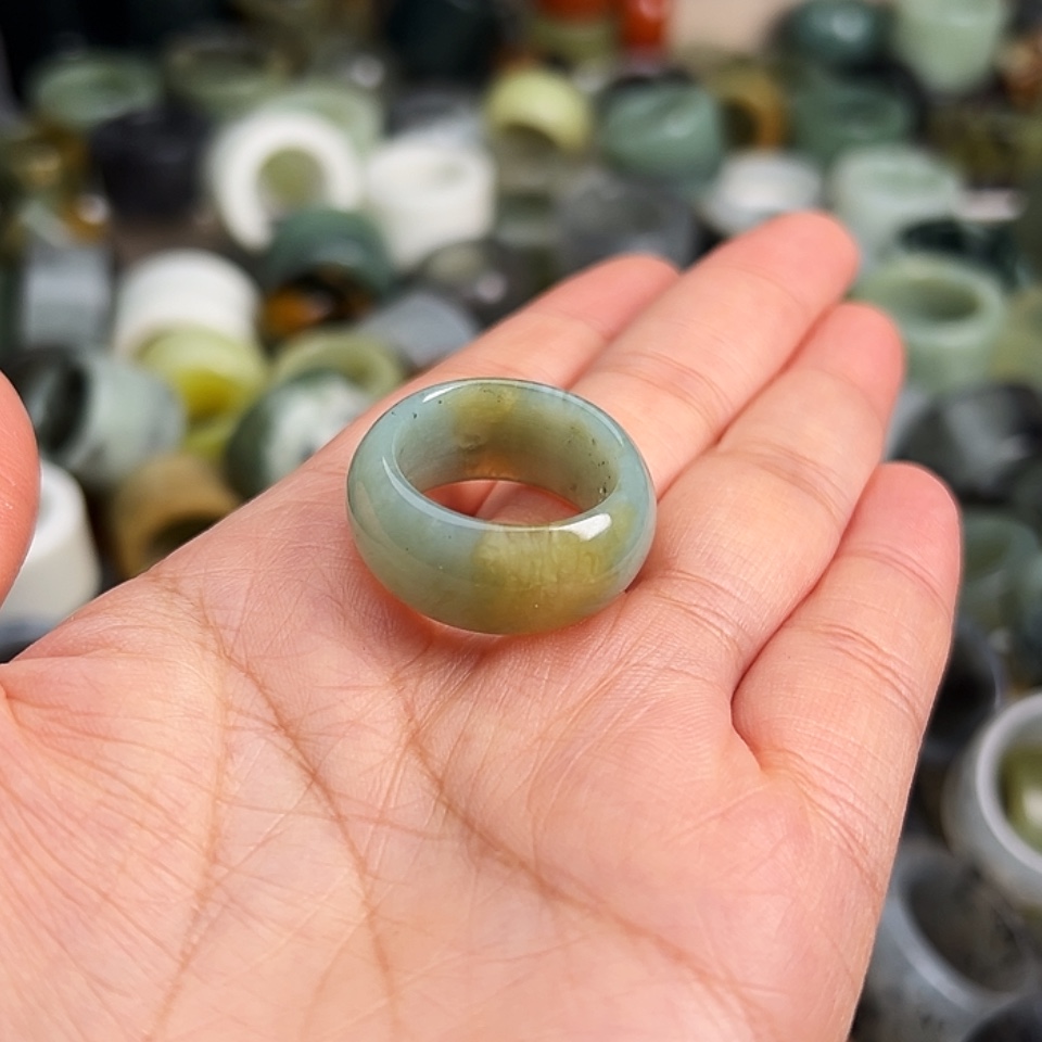 【闪购商品】未镶嵌蛇纹石玉戒指