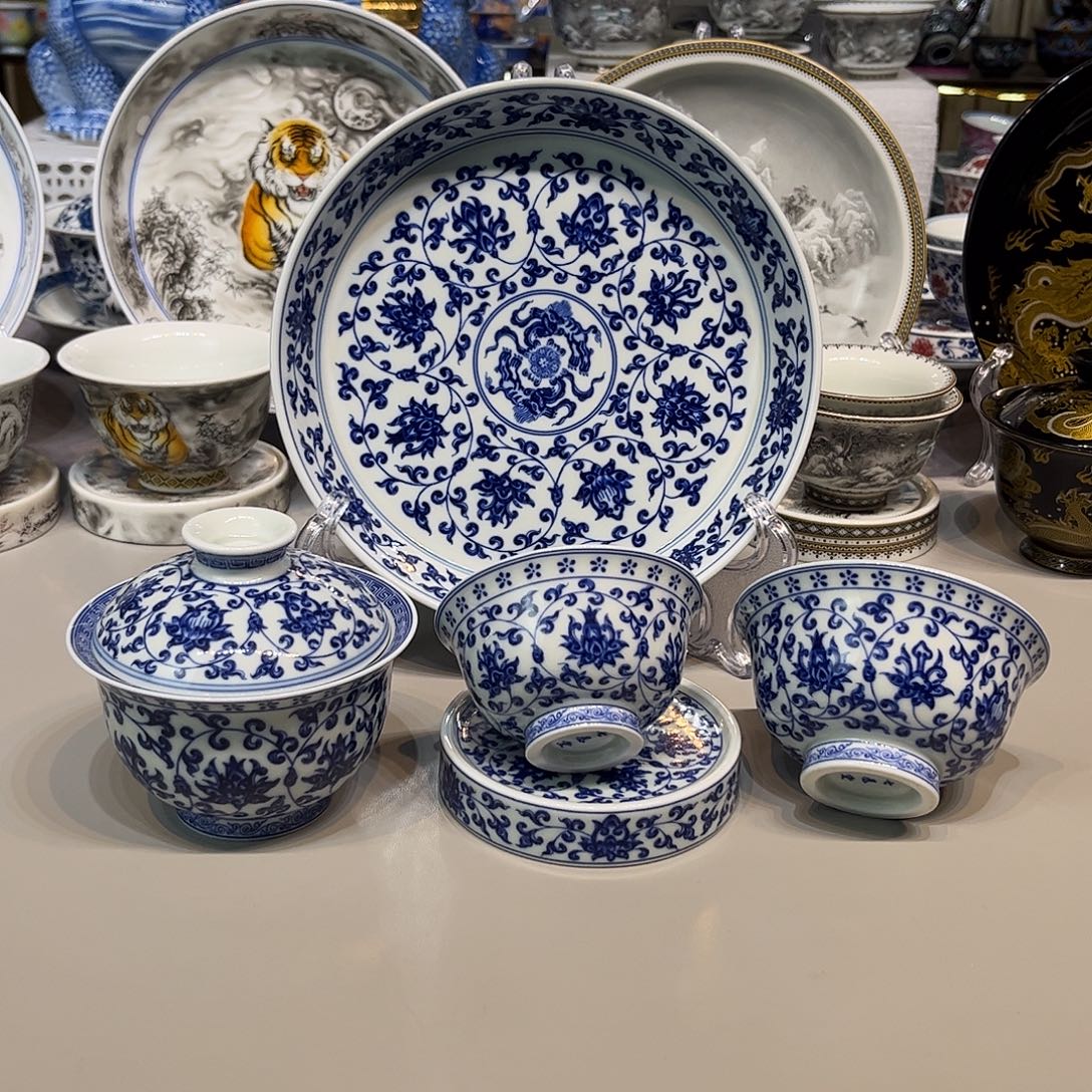 景德镇陶瓷艺术品