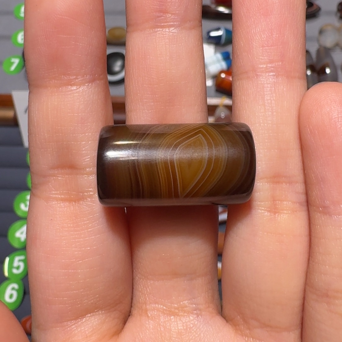 沙***萝玛瑙/玉髓未镶嵌珠宝半成品