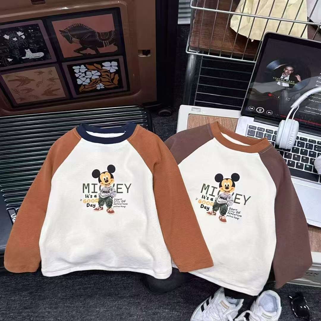 休闲风男女通用卡通加绒男打底厚款小童秋冬款圆领印花