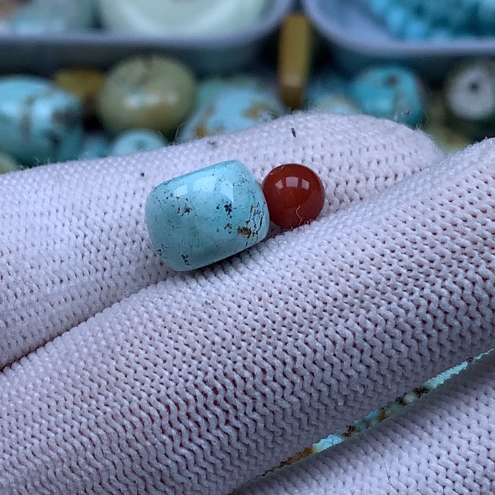 南红玛瑙未镶嵌珠宝奇石