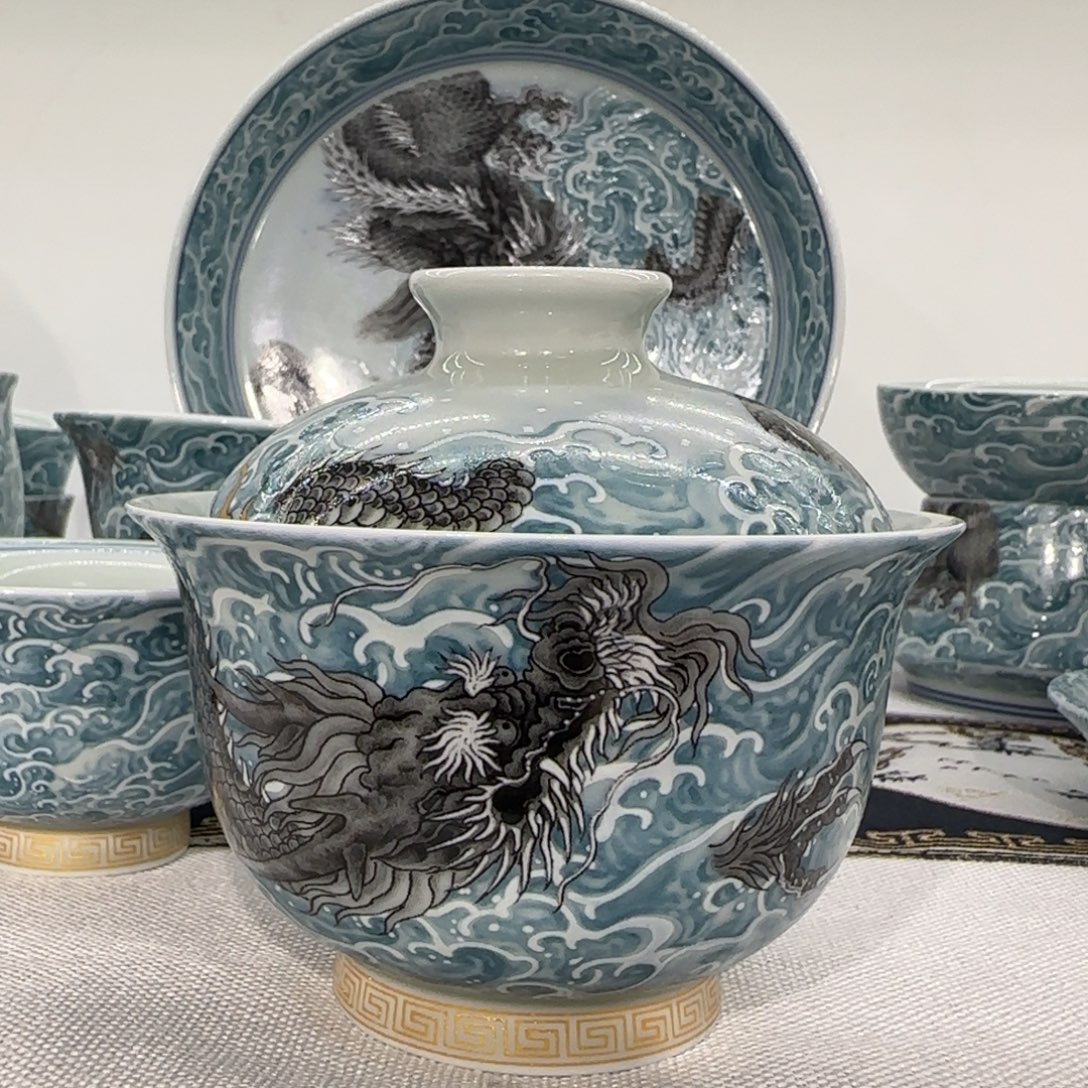 大***驴龙腾四海盖碗盖碗