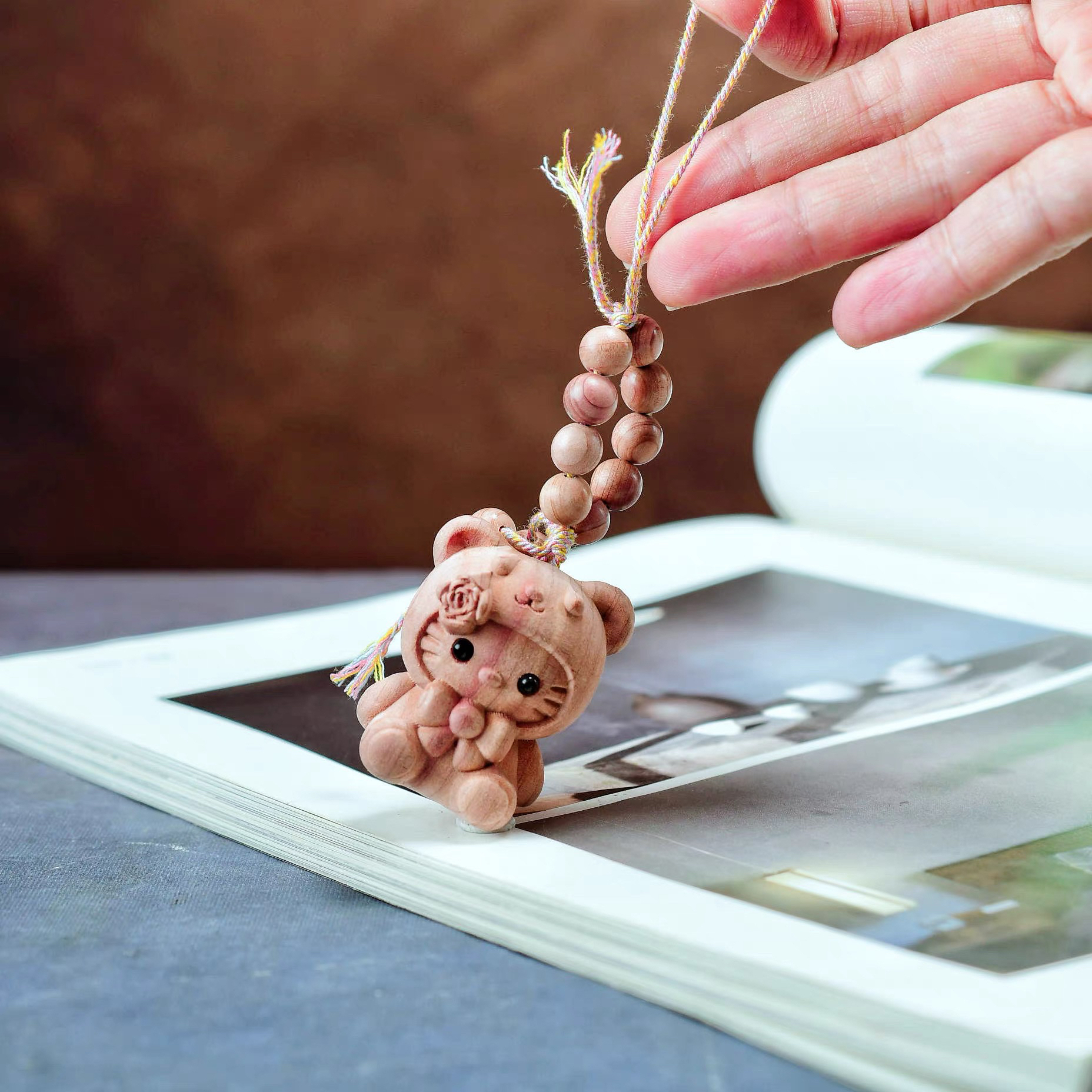 血柏木hellokitty 手机链手捻手工DIY饰品送女友闺蜜礼物包包挂件