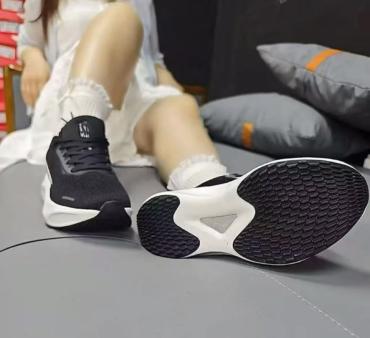 【专属】断码正品休闲运动缓震轻盈情侣鞋606