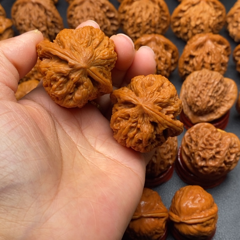 【闪购商品】文玩核桃把件40将军