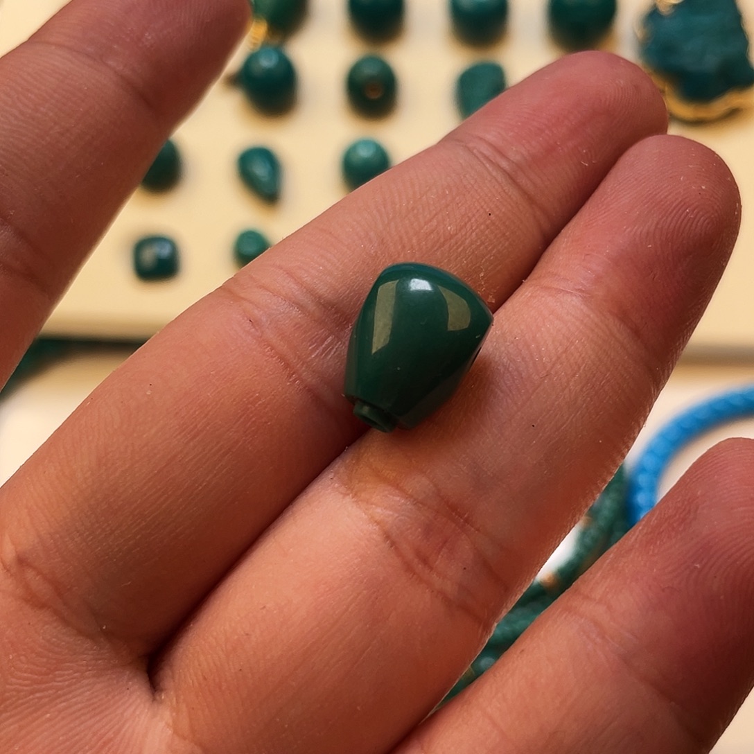 祝***.绿松石未镶嵌原矿绿松石