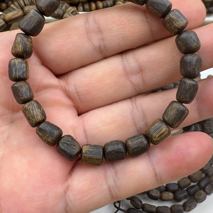 叶***宇手串沉香张勺子手串5克