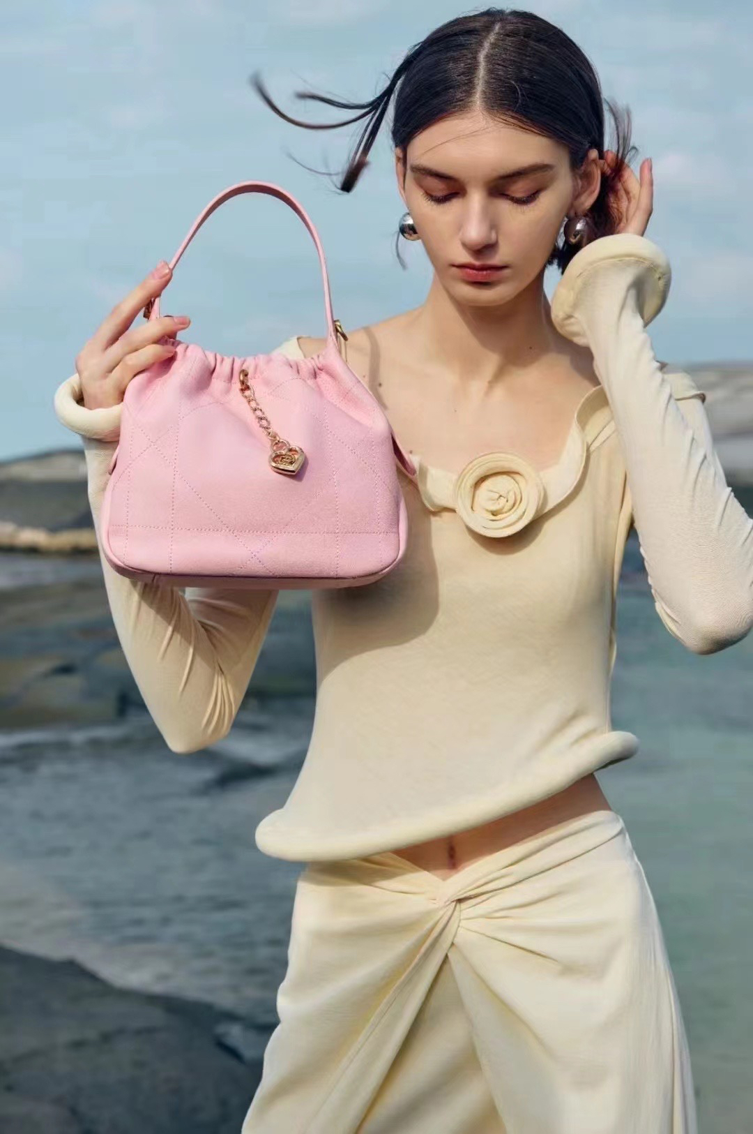 沙/赫拉系列/手提斜挎包