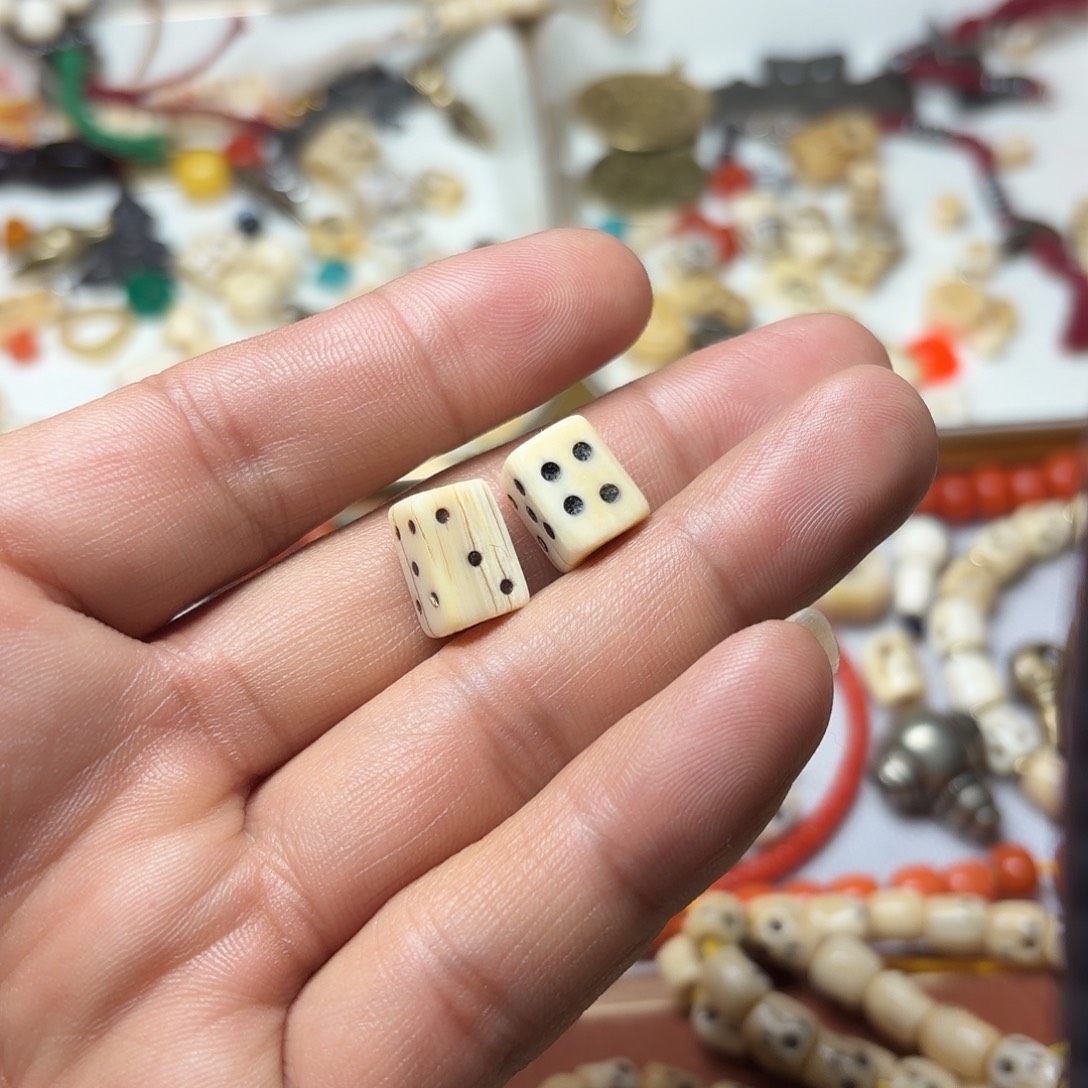 一***人恭喜发财，扎西德勒