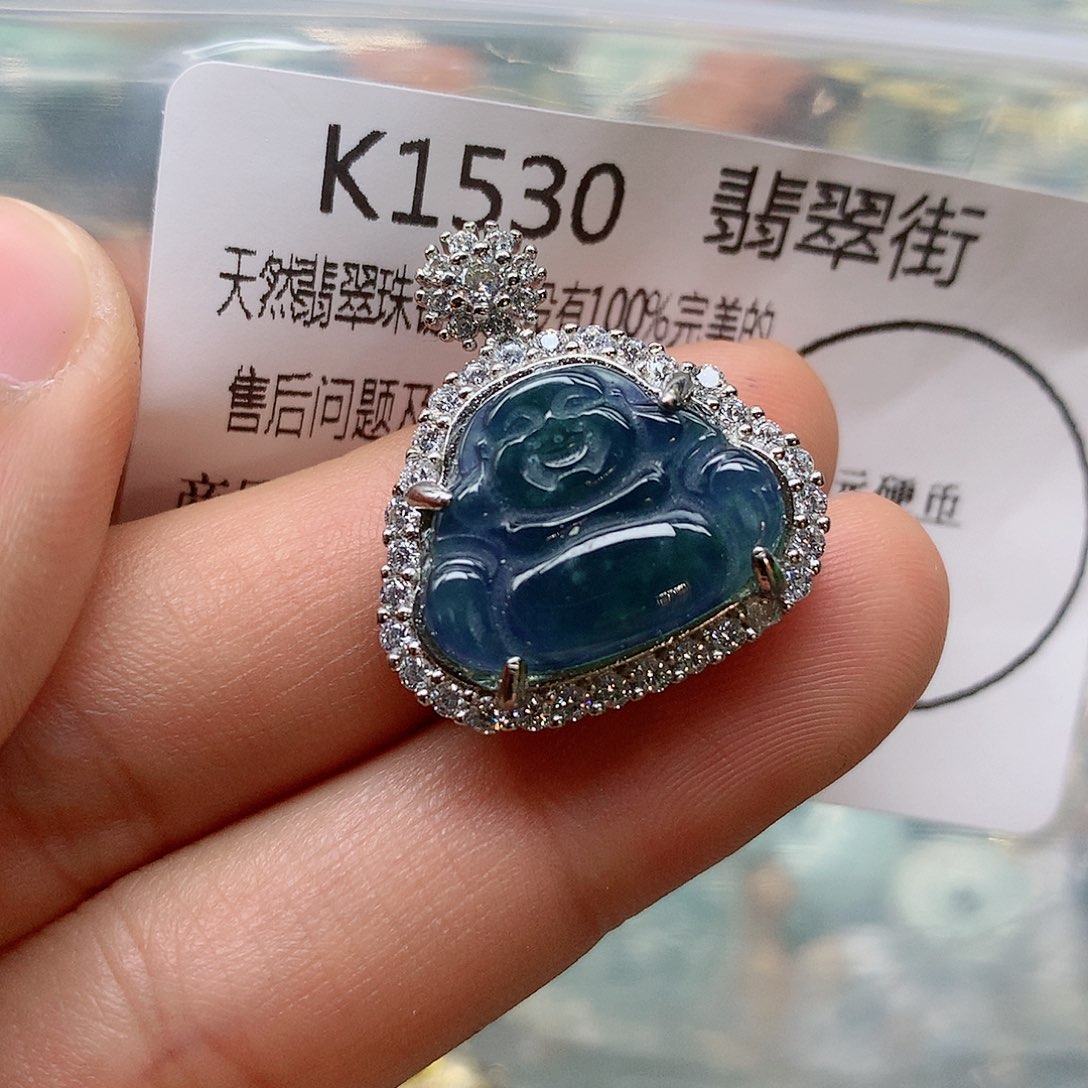 翡翠颈饰未镶嵌手串