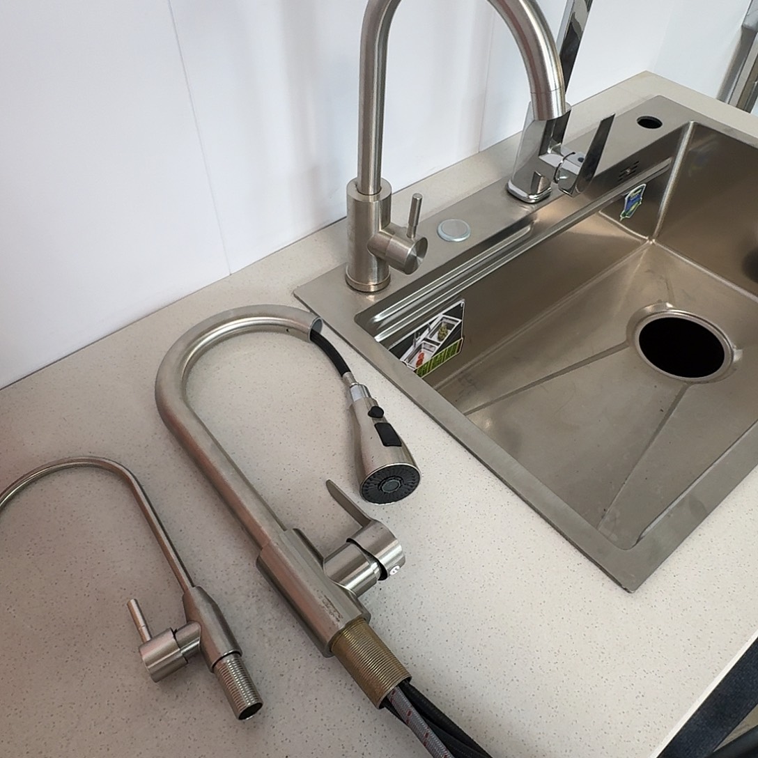 方形款方龙头一个➕净水龙头➕皂液器