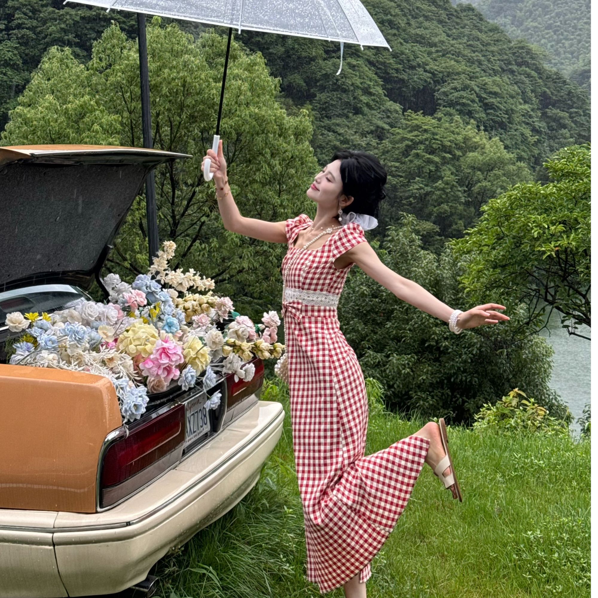 小八请沧【奥法庄园】25夏季气质显瘦小众设计短袖连衣裙 00079 BQC