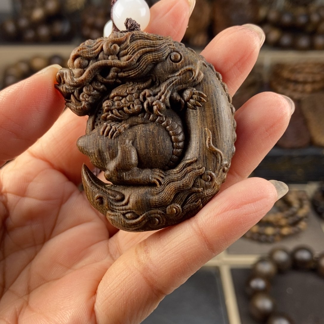 沉香木吊坠五**陈越南芽庄白棋楠