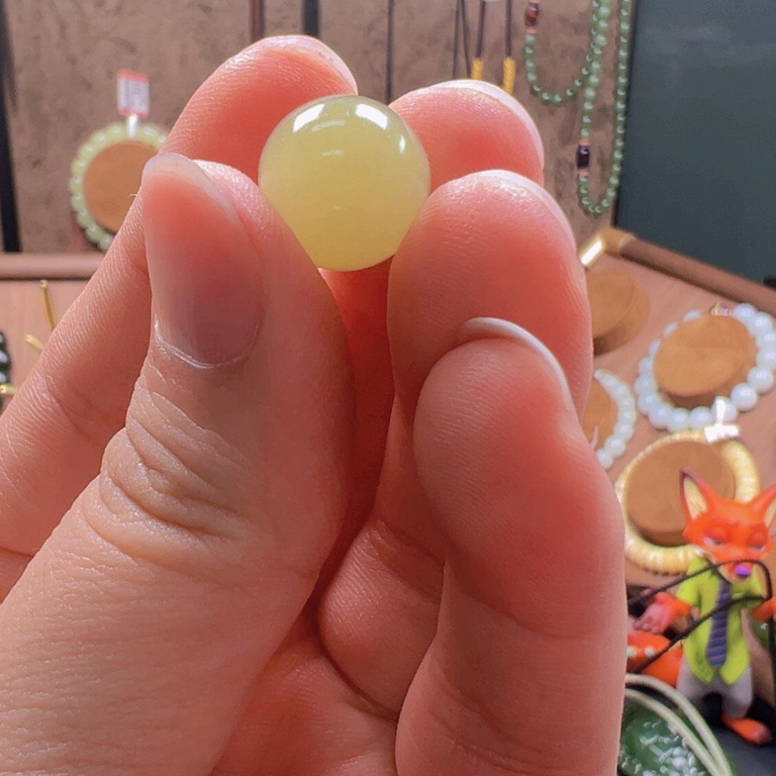 颈饰未镶嵌和田玉黄口单珠