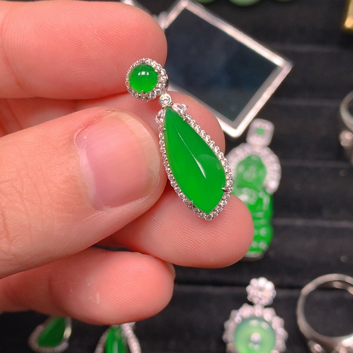 翡翠银S925镶嵌颈饰