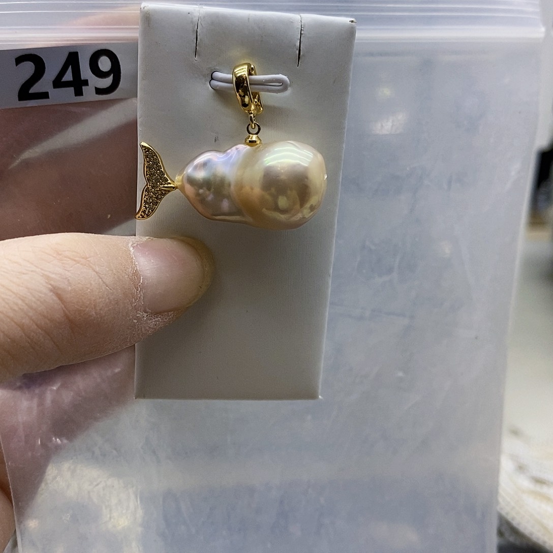 颈饰合金淡水珍珠