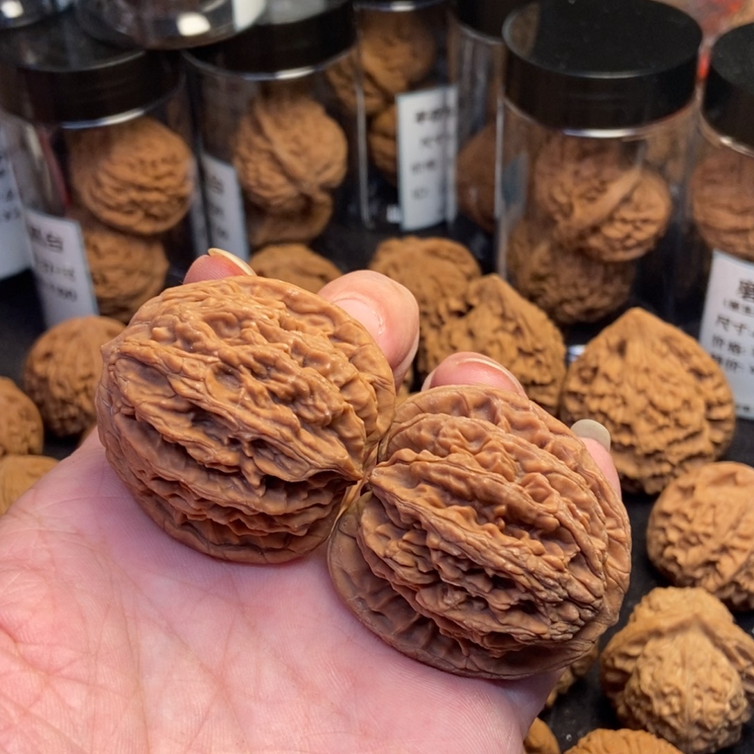 柚***爸吊坠文玩核桃麦穗虎头