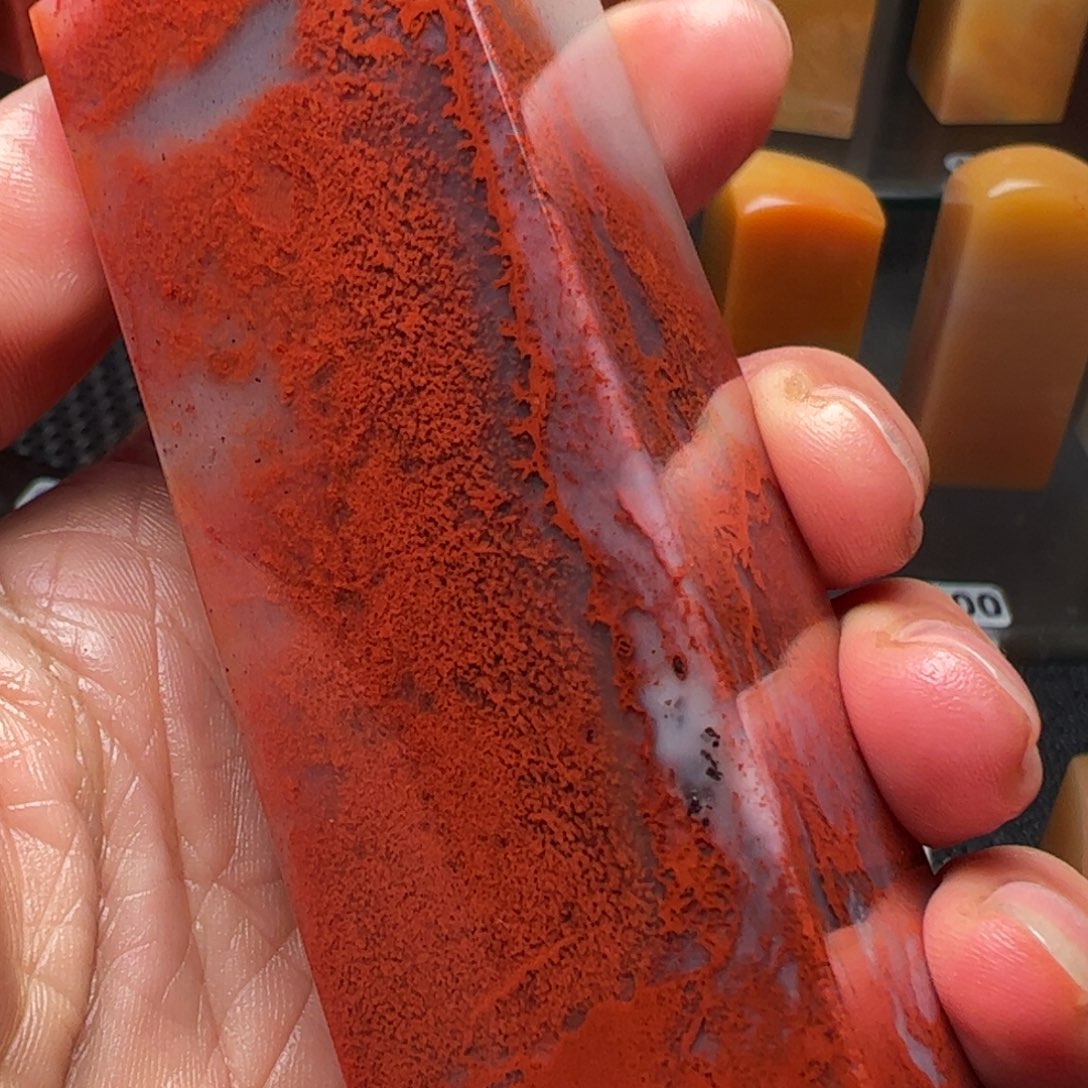 老挝石随*我们的确是