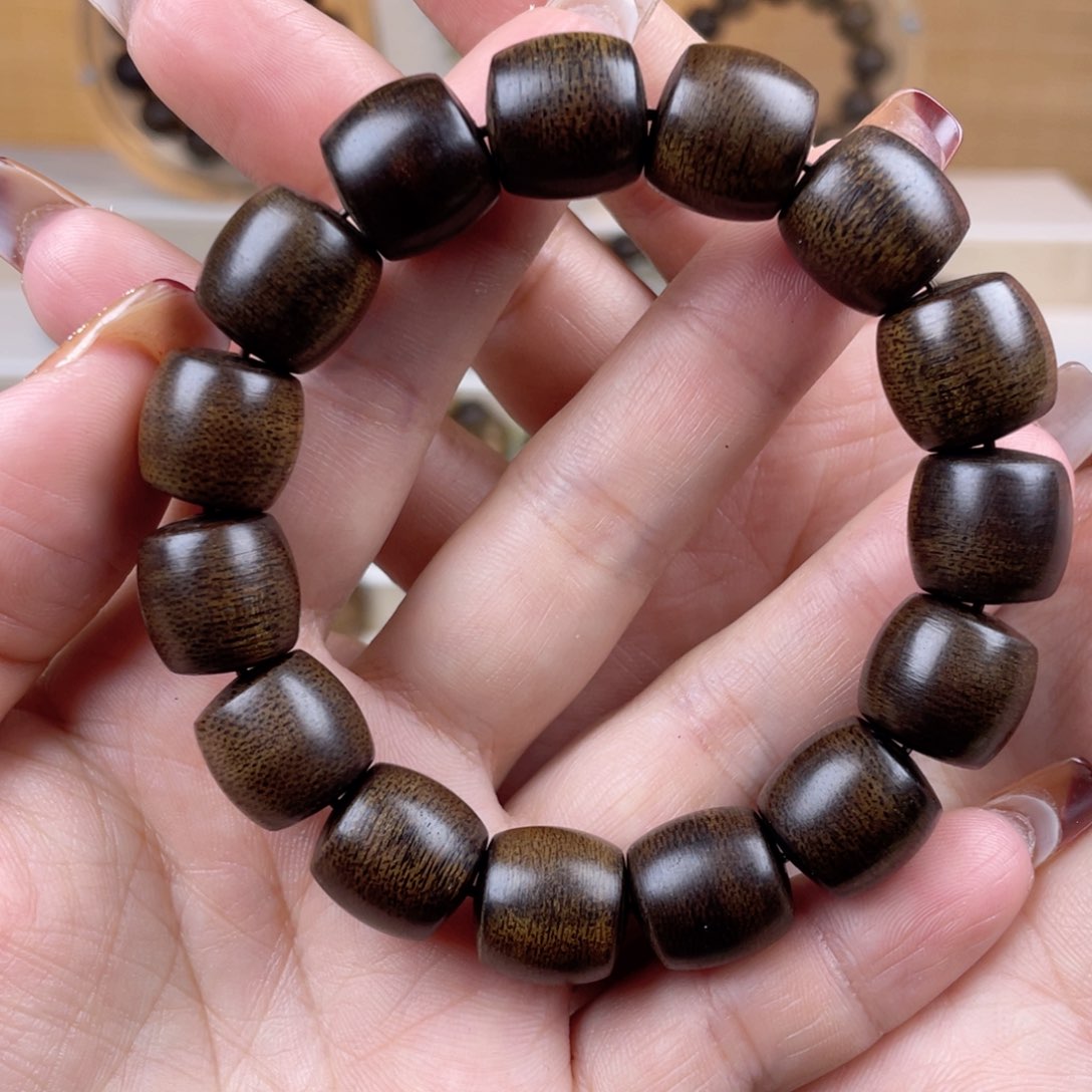 沉香手串雄*越南芽庄白棋楠