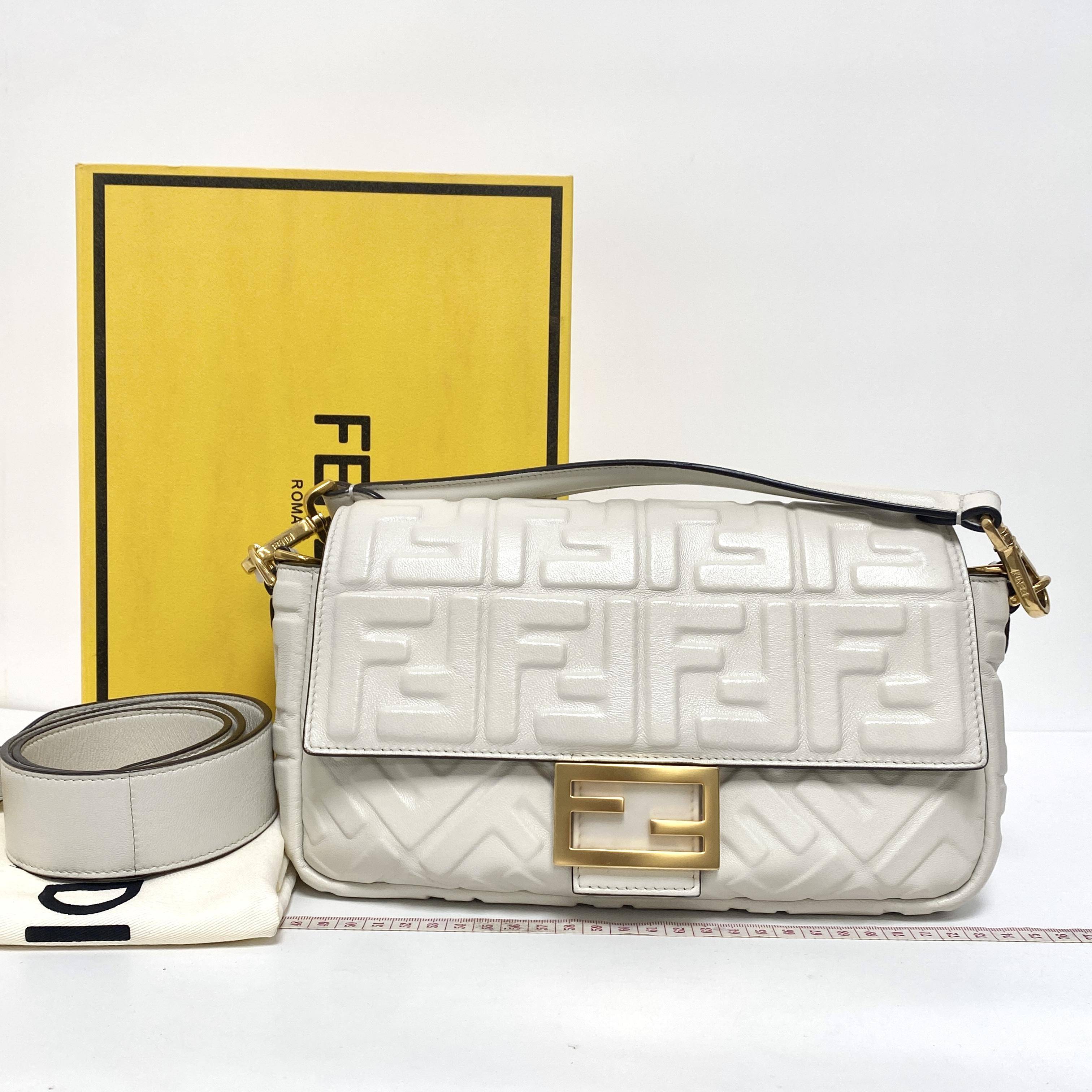 胖虎佳佳/芬迪/95新/公价0/箱包/斜挎包/312501150192