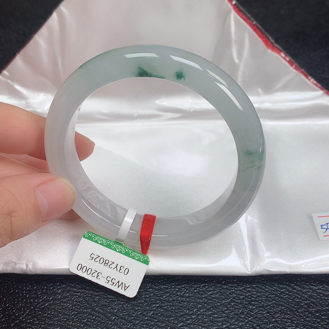 翡翠手镯未镶嵌55加