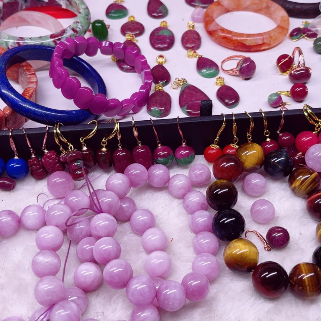 银S925镶嵌戒指红宝石