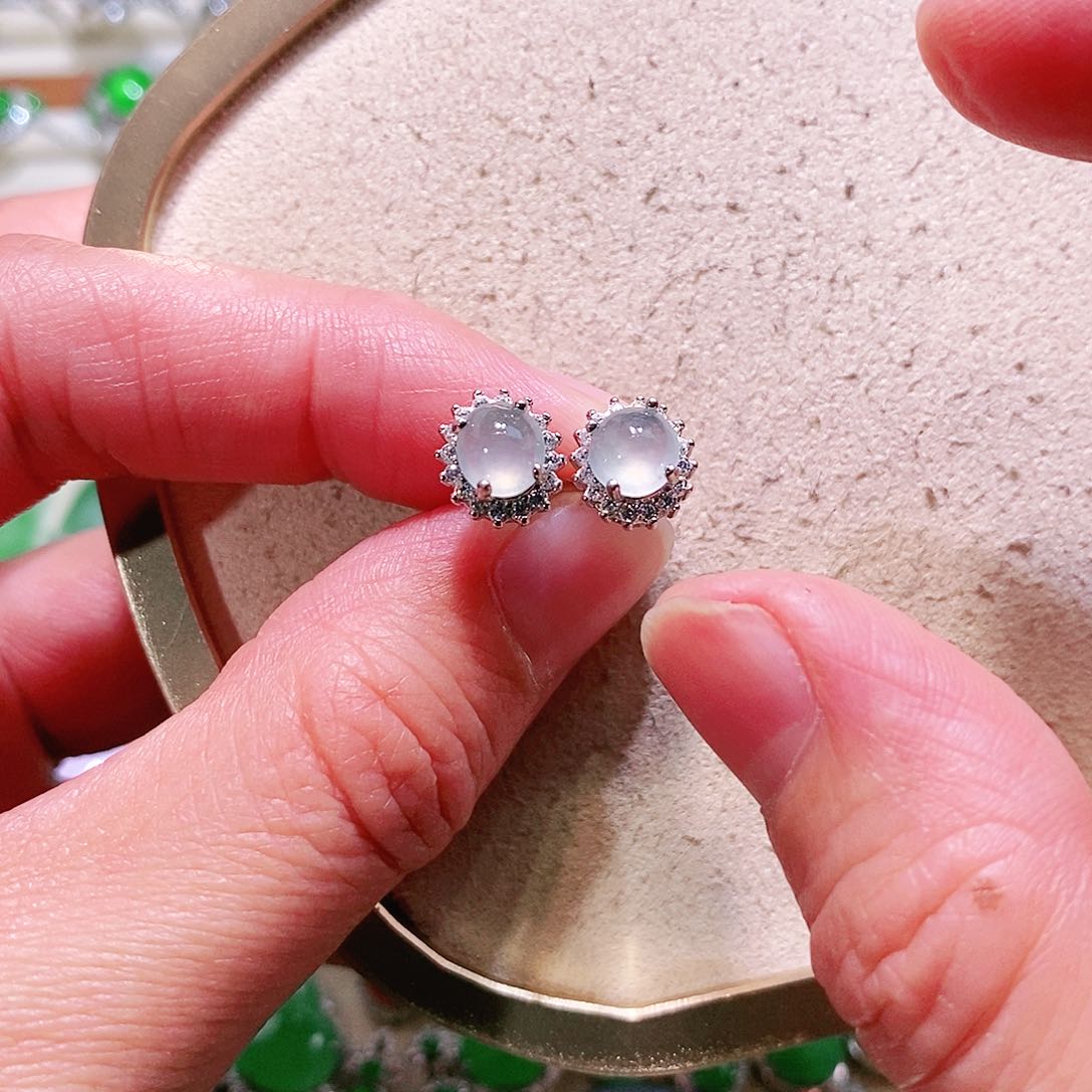 【闪购商品】翡翠挂件未镶嵌裸石