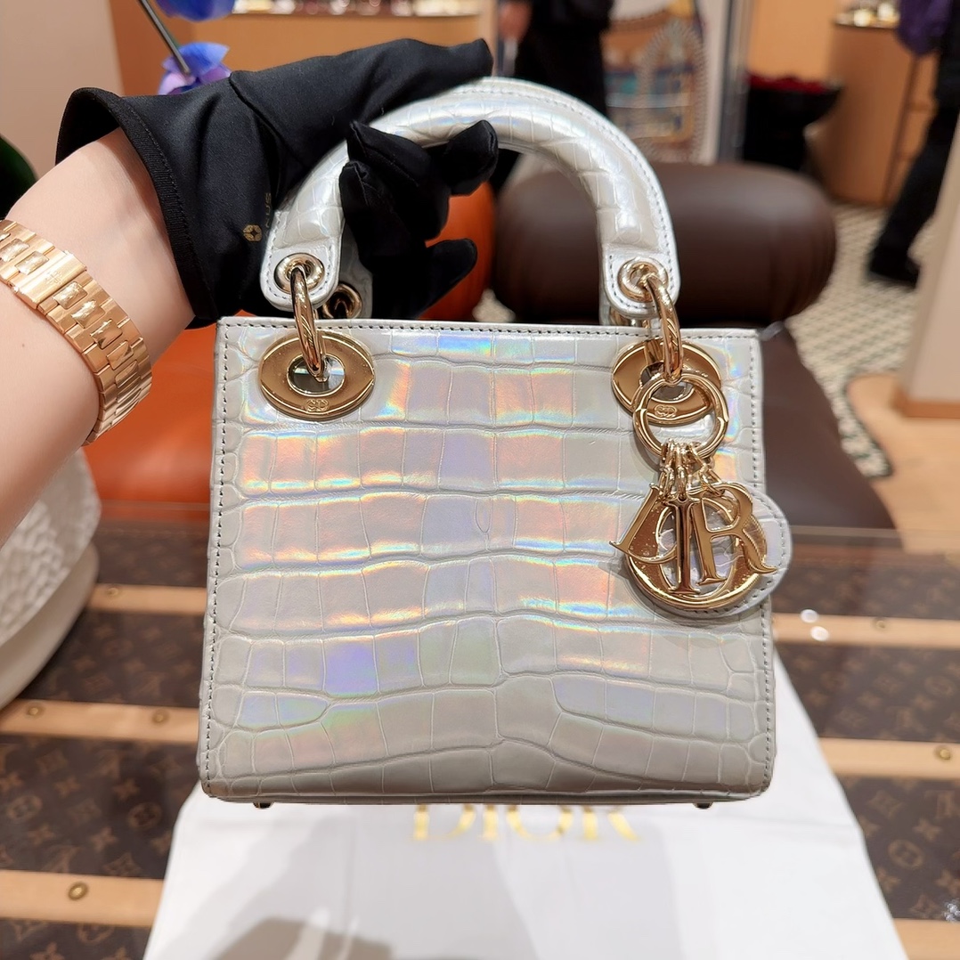 全新未使用 DIOR/迪奥 全心/绝美极光灰 三格戴妃鳄鱼/淡金扣