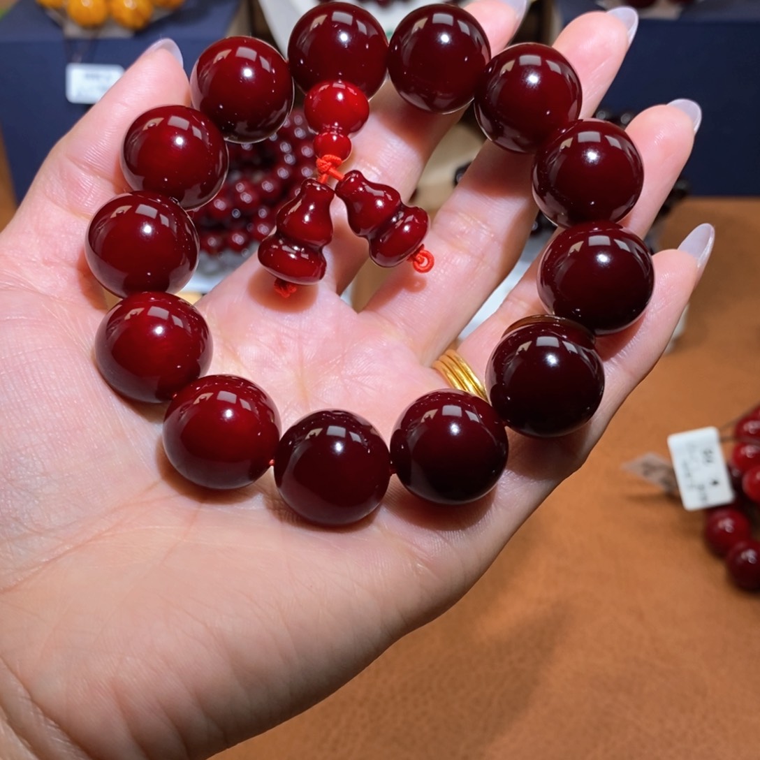 贝壳杉血龙木1.8天花板