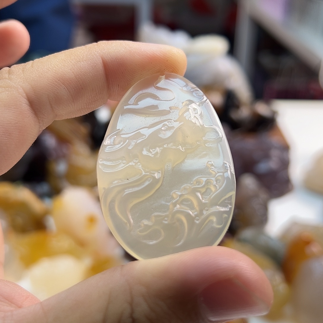 玛瑙/玉髓未镶嵌颈饰