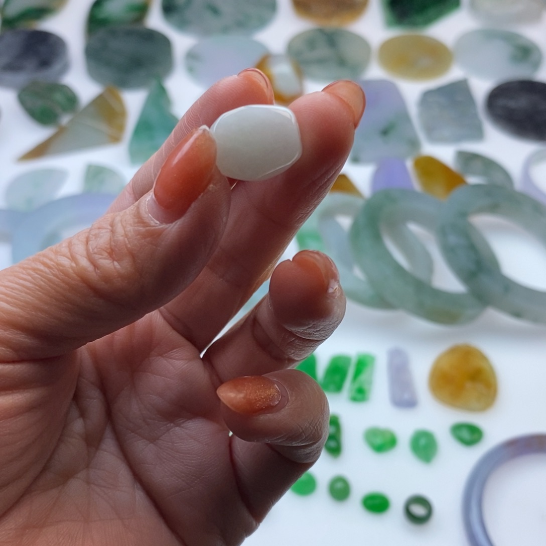 翡翠挂件未镶嵌天然翡翠