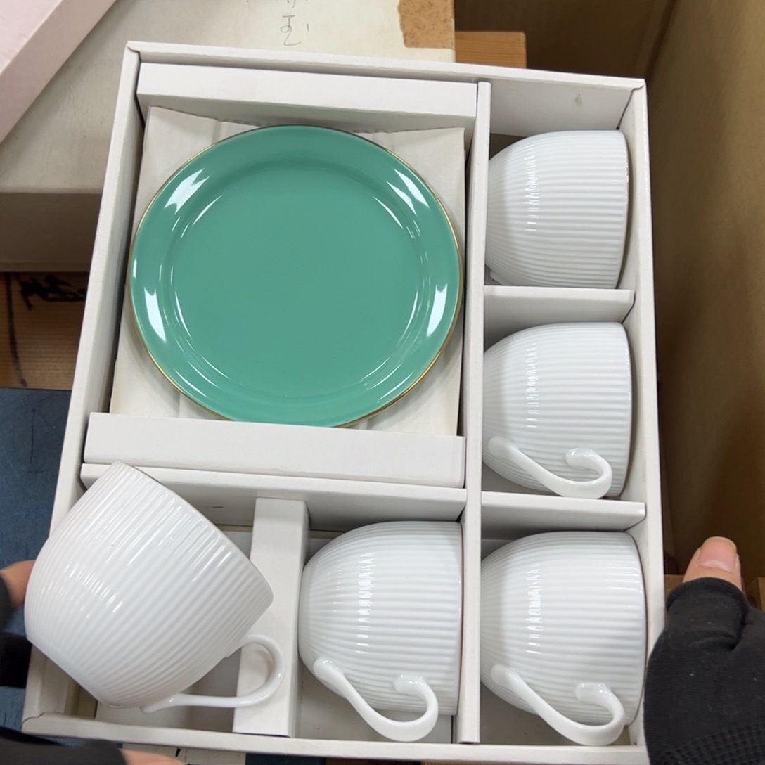 碗哈哈哈哈哈哈哈哈哈哈