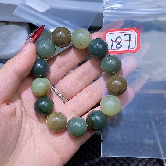 和田玉和田玉边角料随机发未镶嵌