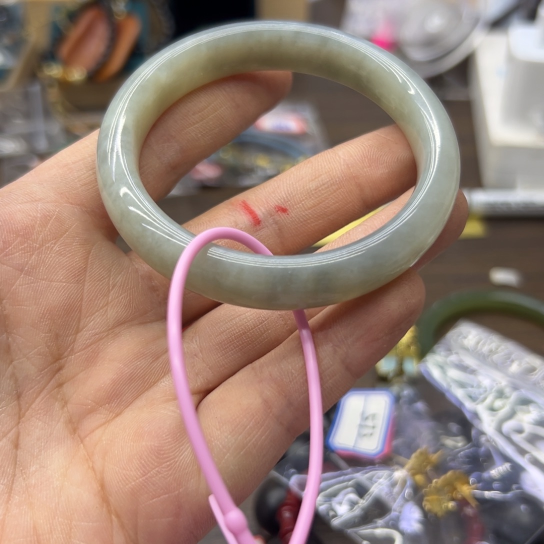 和田玉未镶嵌手镯56.4圈围338