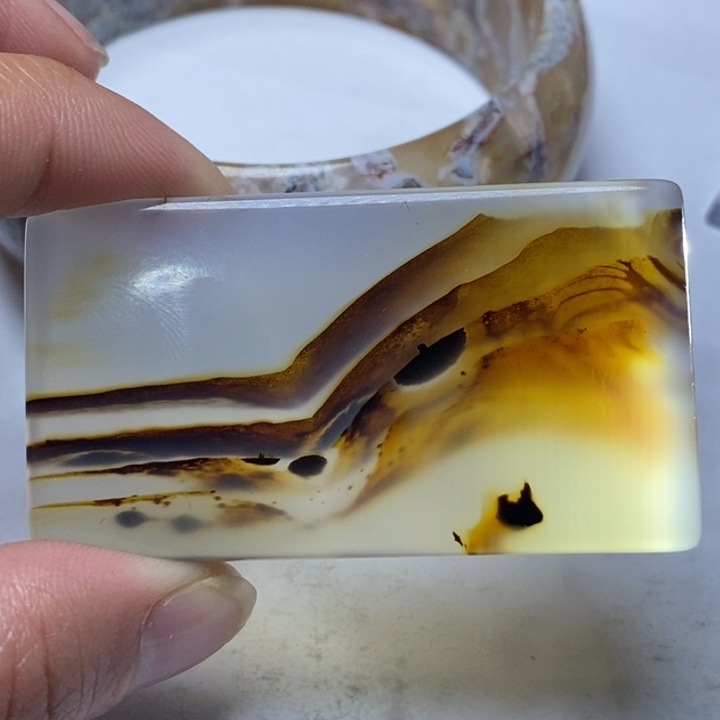 玛瑙/玉髓颈饰未镶嵌